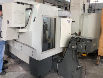 Foto: TORNO CNC NARDINI LOGIC 350 -700 X 1000 -ANO 1999