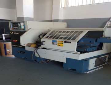 Foto: TORNO CNC ROMI - CENTUR 30RV - 1000mm