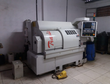 Foto: TORNO CNC TRAVIS - MODELO TR-10 - ANO 2009