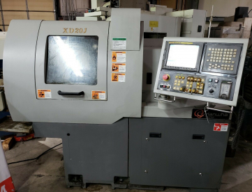 Foto: TORNO CNC CABEÇOTE MOVEL MARCA HANWHA MODELO XD20J ANO 2007