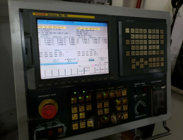 Foto: TORNO CNC CABEÇOTE MOVEL MARCA HANWHA MODELO XD20J ANO 2007