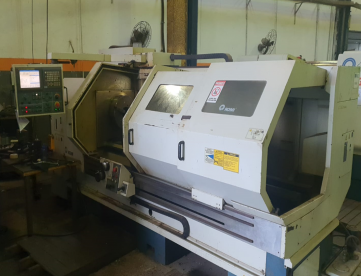 Foto: TORNO CNC ROMI MULTIPLIC 40 A -2000 X 685 - ANO 2006