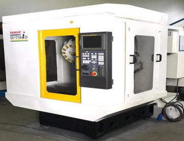 Foto: CENTRO DE USINAGEM VERTICAL MARCA FANUC MODELO ROBODRILL T14 iD - ANO 2008