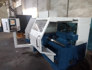 Foto: TORNO ROMI CNC ECN40-II - 500 X 1000MM