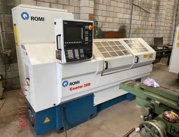 Foto: TORNO CNC - ROMI - CENTUR 30D - ANO 2007 - 430 x 1000mm