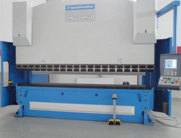 Foto: DOBRADEIRA CNC - GASPARINI - PSG 250 / 4000 - ANO 2008 - 250 TON x 4.000 MM - 4 Eixos