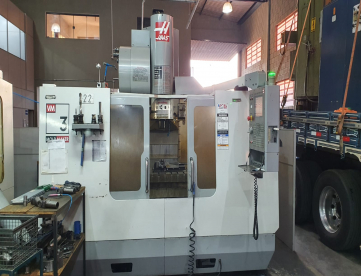 Foto: CENTRO DE USINAGEM HAAS VM3 MOLD MAKER HIGH SPEED - 1000MM X 500MM X 635MM - ANO 2006