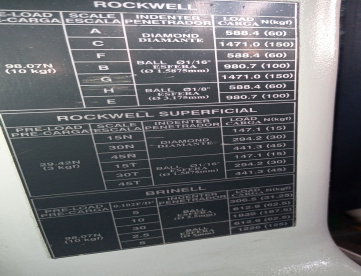 Foto: DUROMETRO ANALOGICO MITUTOYO DT 20 -ROCKWELL -