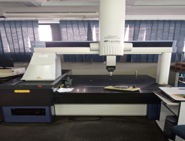 Foto: TRIDIMENSIONAL CNC - MITUTOYO - CRYSTA 7106 - 700 x 1000 x 600 MM