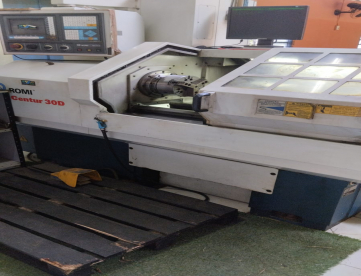 Foto: TORNO CNC - ROMI - CENTUR 30D - ANO 2004 - 430 x 1000 MM