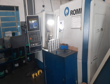 Foto: CENTRO DE TORNEAMENTO ROMI GL250T - 282MM X 530MM - ANO 2021