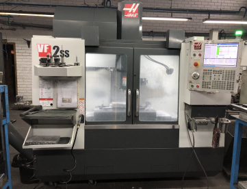 Foto: CENTRO DE USINAGEM VERTICAL - HAAS - VF2SS - 756x406x508 MM