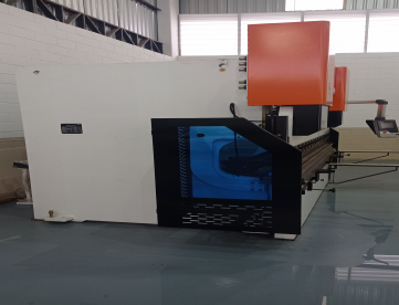 Foto: DOBRADEIRA HIDRAULICA CNC PRESS BRAKE 220 TONELADAS  X 3200 X 1/4 -ANO 2022