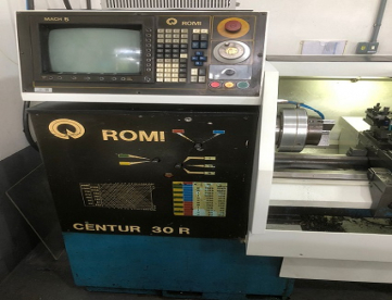 Foto: TORNO CNC - ROMI - CENTUR 30R - 430 x 500 MM