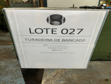 Foto: LOTE RF 0027 - FURADEIRA DE BANCADA - MANROD - MR726