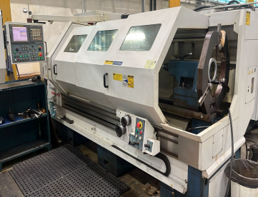 Foto: TORNO CNC ROMI MULTIPLIC 40A - 2000 X 685 -ANO 2008