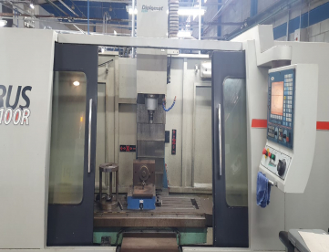 Foto: FRESADORA CNC  DIPLOMAT  PETRUS 50100 R -1000 X 500 X500 -ANO 2009