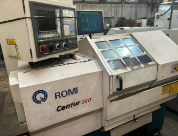 Foto: TORNO CNC - ROMI - CENTUR 30D - ANO 2000 - 430 x 500 MM