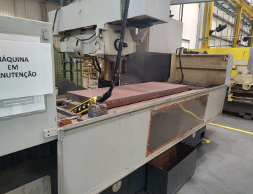 Foto: RETÍFICA PLANA CNC MININI PL7 16CNC - M2000 (1600X600MM) ANO 1995