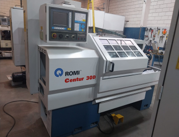 Foto: TORNO CNC ROMI CENTUR 30D -1000 X 430 ANO 2003 (REFORMADO 2024)