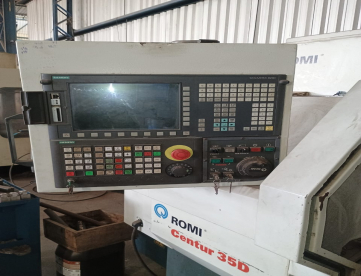 Foto: TORNO CNC ROMI CENTUR 35D - 520MM X 1500MM - ANO 2014 - HIDRÁULICO