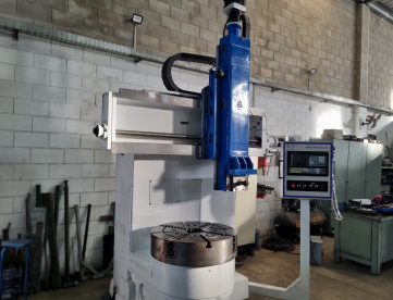 Foto: TORNO VERTICAL CNC - TOS - CURSOS X=820 MM / Z=520MM