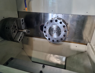 Foto: TORNO CNC INDEX - 170 MC - 175 X 385MM - 02 FERRAMENTAS ACIONADAS