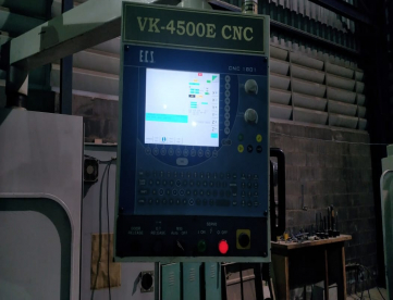 Foto: FRESADORA CNC VK4500E -1000 X 480 X 550 -ANO 2004