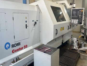 Foto: TORNO CNC - ROMI - CENTUR 50 - ANO 2007 - PLACA DE 1000 MM - USINÁVEL 1000 x 2000 MM