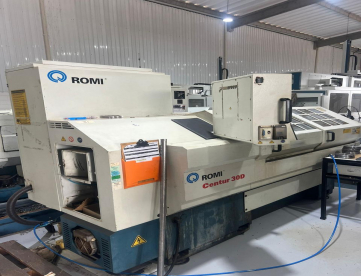 Foto: TORNO CNC - ROMI - CENTUR 30D - ANO 2007 - 430 x 1000 MM - COMANDO SIEMENS