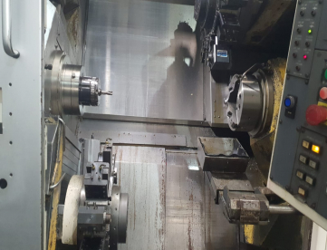 Foto: CENTRO DE TORNEAMENTO OKUMA 7 EIXOS -TWIN STAR LT 300 MY -ANO 2004