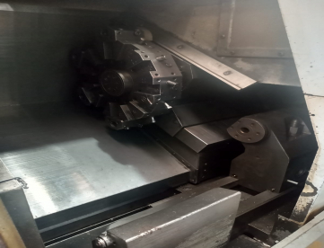 Foto: CENTRO DE TORNEAMENTO HAAS SL10 - 355MM X 412MM - ANO 2007