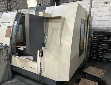 Foto: CENTRO DE USINAGEM TIMEMASTER MILLMASTER V850L-ANO 2010