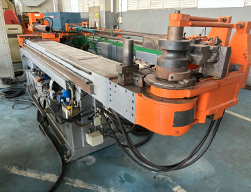 Foto: CURVADORA DE TUBOS CNC BEMA HIDRAULICA DOBRA ATE 75 MM 3" - DOBRA ATE 5mm DE PAREDE- ANO 2005