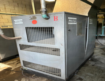 Foto: COMPRESSOR DE PARAFUSO ATLAS COPCO GA30-100 AP - ANO 1996