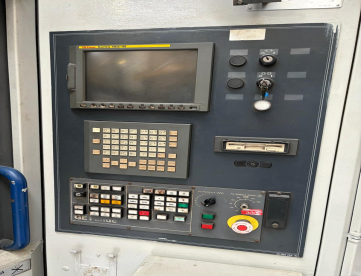 Foto: CENTRO DE USINAGEM VERTICAL HELLER MCH250 -ANO 2003