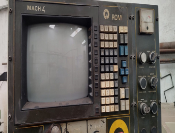 Foto: TORNO ROMI CNC CENTUR 35 III - ANO 1991 -520MM X 1000MM