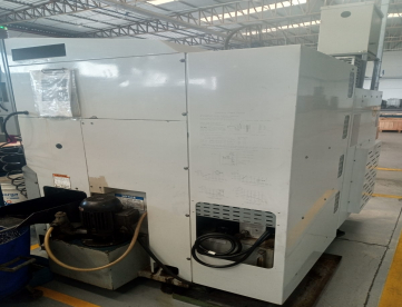 Foto: CENTRO DE TORNEAMENTO - HAAS - SL10 - ANO 2010 - 356 x 413 MM - ADEQUADO A NORMA NR12