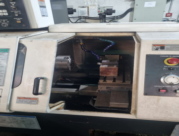 Foto: TORNO CNC  MAZAK - QUICK TURN 6T -130 X 200 MM - ANO 2011