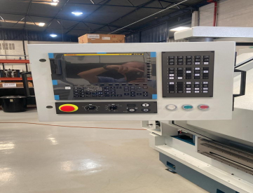 Foto: TORNO CNC - ROMI - CENTUR 40A - 680 x 3000 MM - NOVO