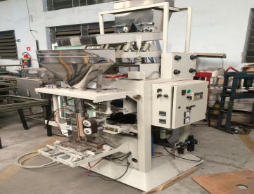 Foto: EMBALADORA AUTOMÁTICA -EMBALAGEM TIPO ALMOFADA -MARCA EMBAPAC- ANO 2005