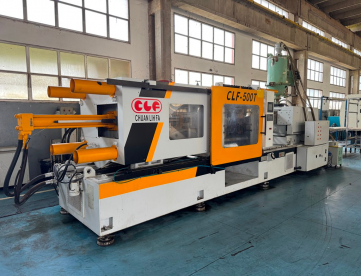 Foto: INJETORA PARA PLASTICOS MARCA CLF - 500 TONS - ANO 2009 RETROFITADA EM 2022