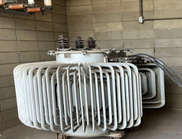 Foto: TRANSFORMADOR ELÉTRICO DE SUBSTAÇÃO 500KVA 13.8KV / 220V