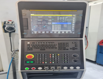 Foto: CENTRO DE USINAGEM VERTICAL - ROMI - D800 - ANO 2019 - REFRIGERAÇÃO INTERNA -10.000 RPM - MÁQUINA MUITO CONSERVADA