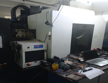 Foto: CENTRO DE USINAGEM VERTICAL - EUROSTEC - MCV650 - ANO 2018 - COM 4º EIXO - 650 x 420 x 500MM