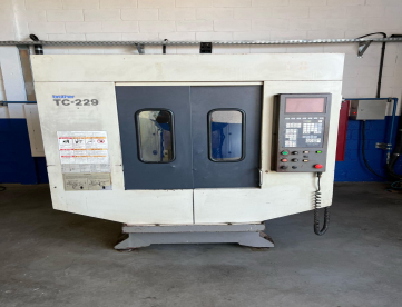 Foto: CENTRO DE FURAÇÃO CNC - BROTHER -72-229 - 460MMM X 360MM X 270MM - ANO 1995 - REVISADA
