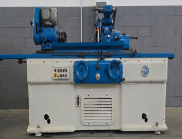 Foto: RETÍFICA CILINDRICA - FAMIR TORINO - 300MM X 1000MM - HIDRAULICA COM CABEÇOTE PARA INTERNO - REFORMADA