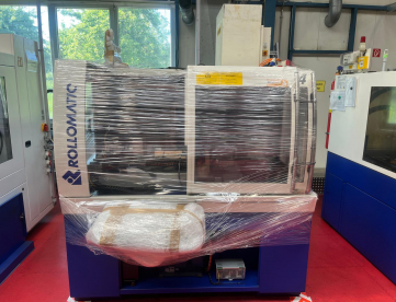 Foto: RETIFICA CILINDRICA ROLLOMATIC DE ALTA PRODUÇAO DE BLANKS DE METAL DURO - MODELO CNC  NP4 - ANO 2009