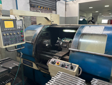 Foto: TORNO CNC - VEKER - FEL 1640 ENC - 910 X 410 MM - ANO 2008