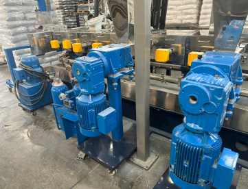 Foto: EXTRUSORA PARA RECICLAGEM - COPERION - STS 96 EXTRUDER - MOTOR DE AC DE 630 KW -PRODUÇÃO +-2.500kg HORA - ANO 2011
